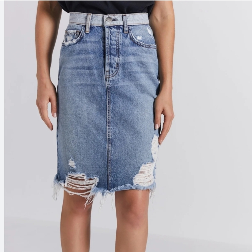 Current/Elliott Distressed Light Blue Denim Pencil Skirt